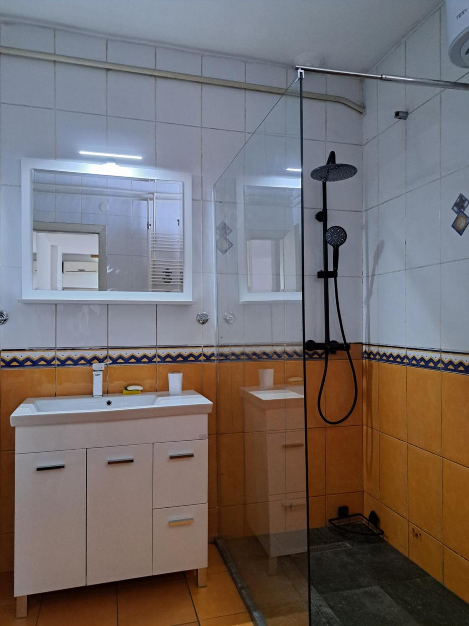 Apartman Aya Rejana 塞拉耶佛 外观 照片